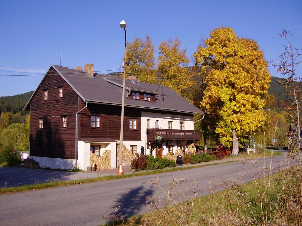 Hotel Penzion Bázum Horní Vltavice Exterior foto