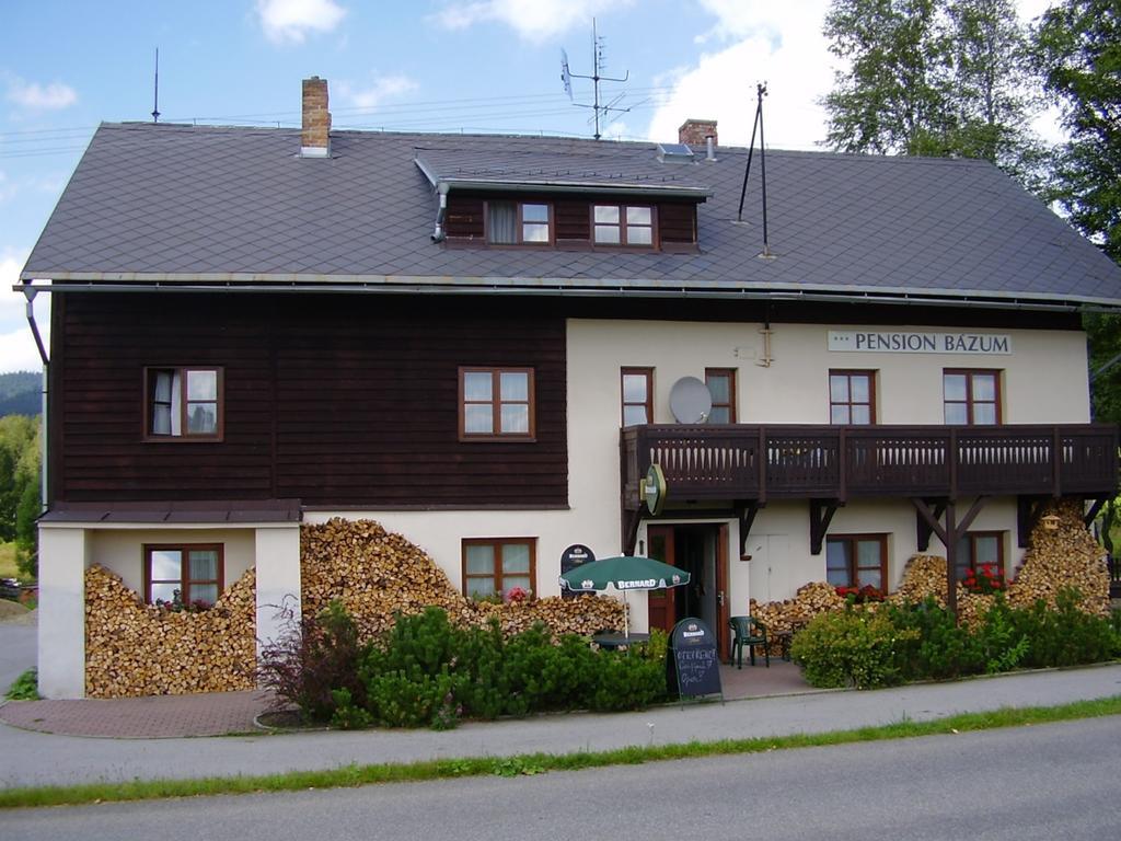 Hotel Penzion Bázum Horní Vltavice Exterior foto